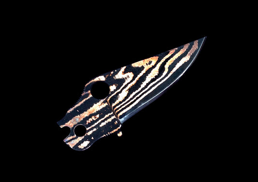 Hand-Forged Damascus Steel EDC Fixed Blade Knife – Black & Copper Layered Pattern