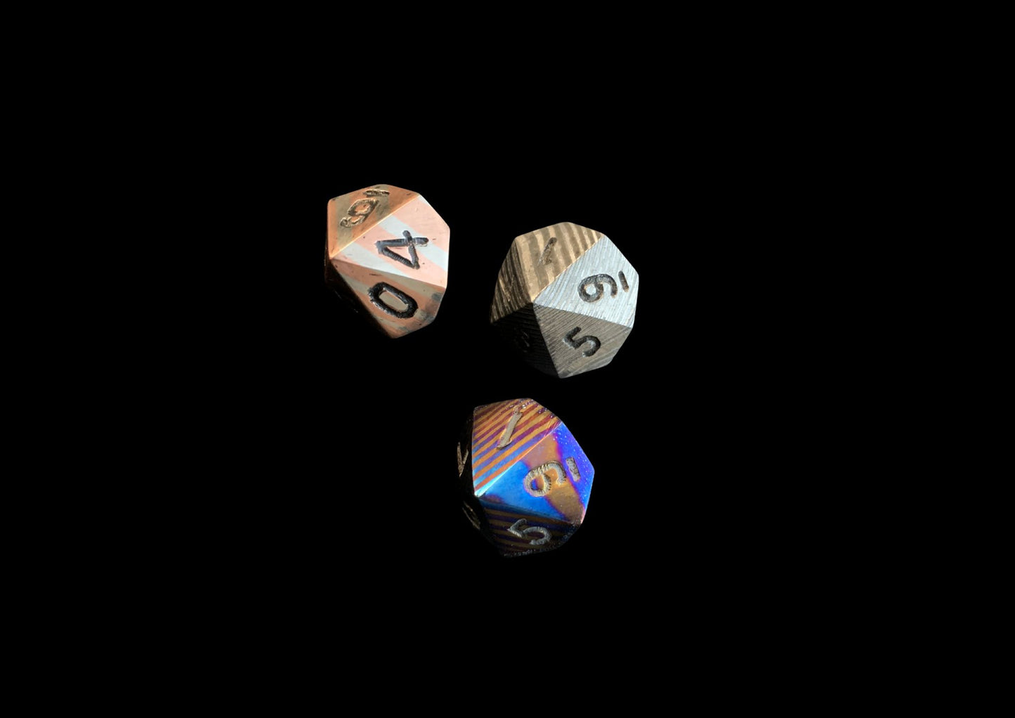 Hand Forged Mokuti SS Damascus DnD Dice Set