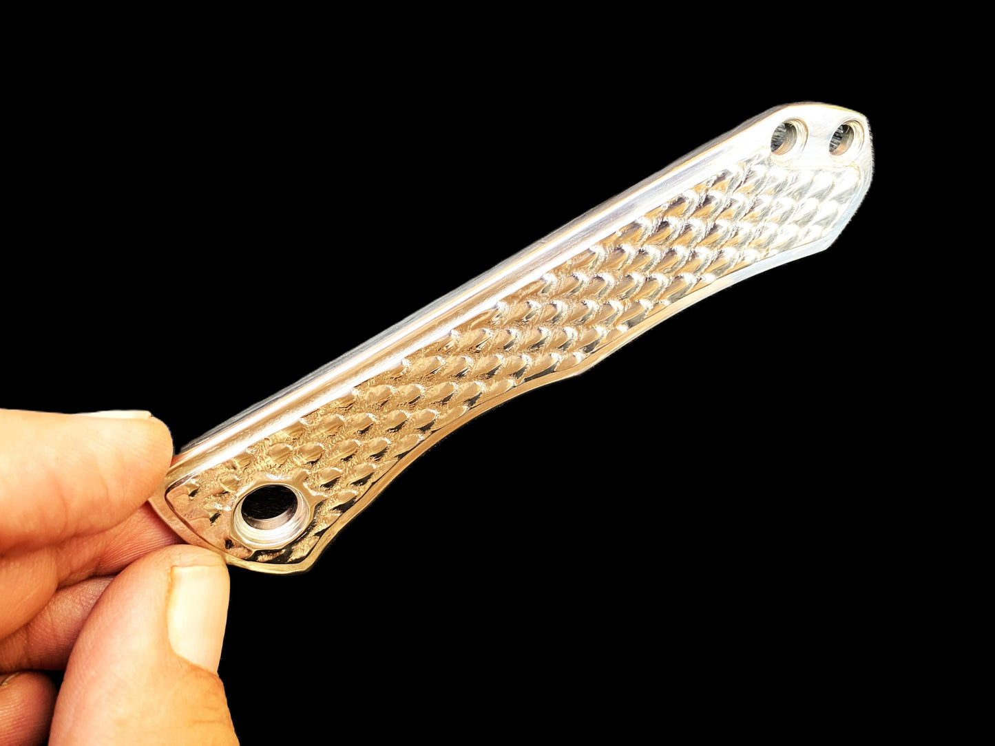 Chris Reeve Umnumzaan TC4 Titanium 3D Dragon Skin Show Side Scale