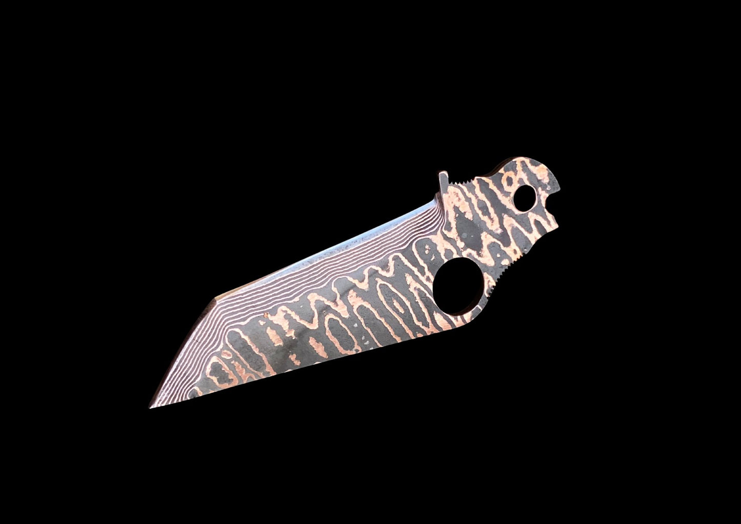 Spyderco Paramilitary 2 – Copper Damascus Tanto Blade