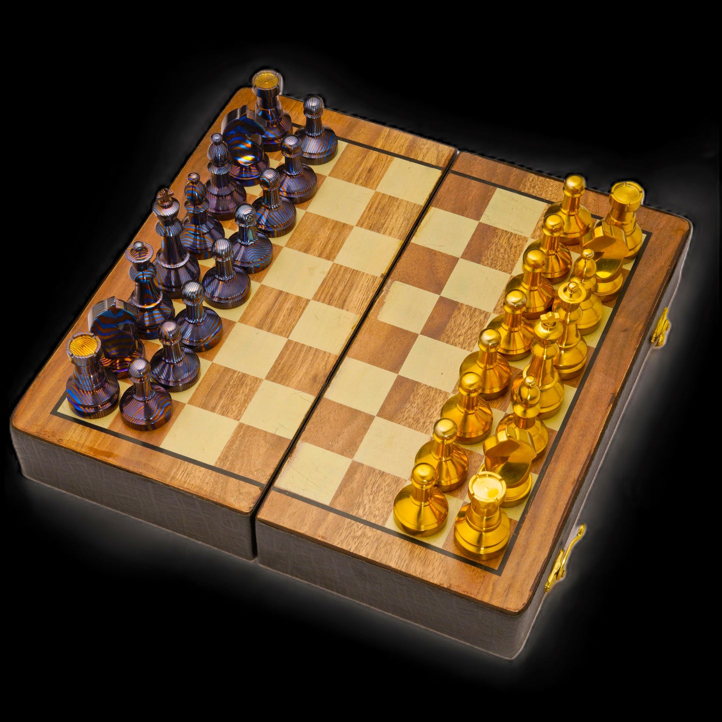 32-Piece Magnetic Chess Set — 16 Mokuti & 16 SS Damascus