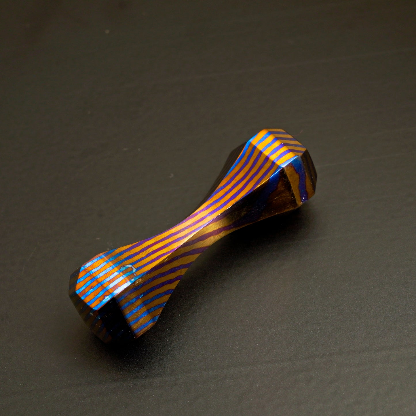 Hand Forged NiobiuTi 6 Sided Begleri Knuckle Roller Fidget Toy
