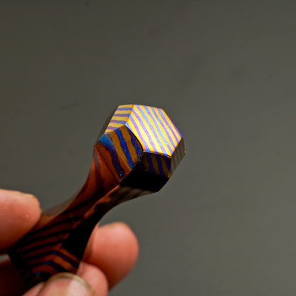 Hand Forged NiobiuTi 6 Sided Begleri Knuckle Roller Fidget Toy