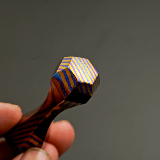 Hand Forged NiobiuTi 6 Sided Begleri Knuckle Roller Fidget Toy