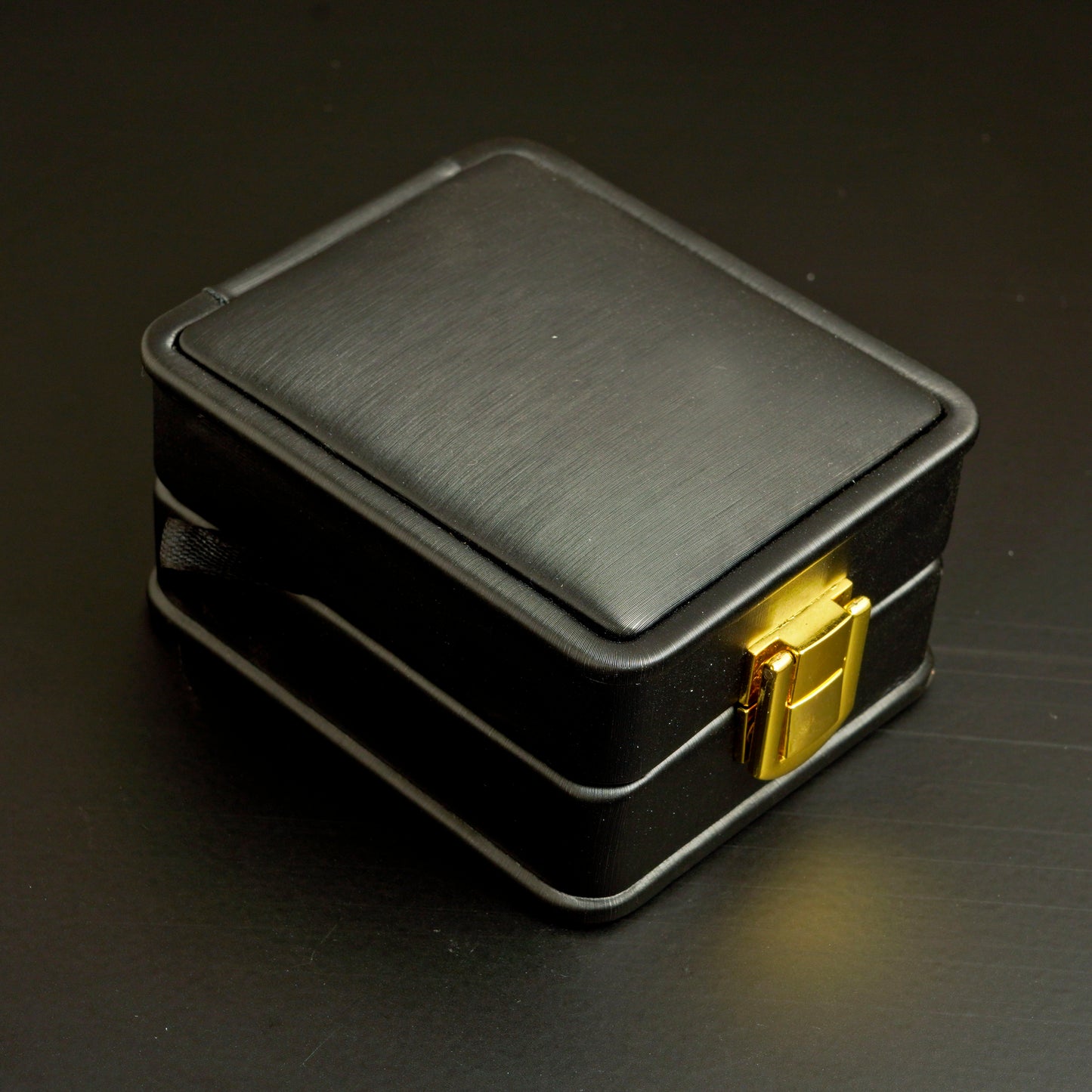 Hand Forged NiobiuTi Begleri Knuckle Roller Fidget Toy
